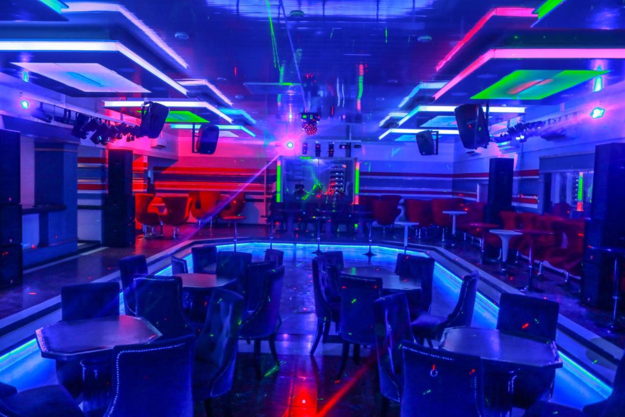 New Fairmount Hotel And Casino Livingstone Esterno foto